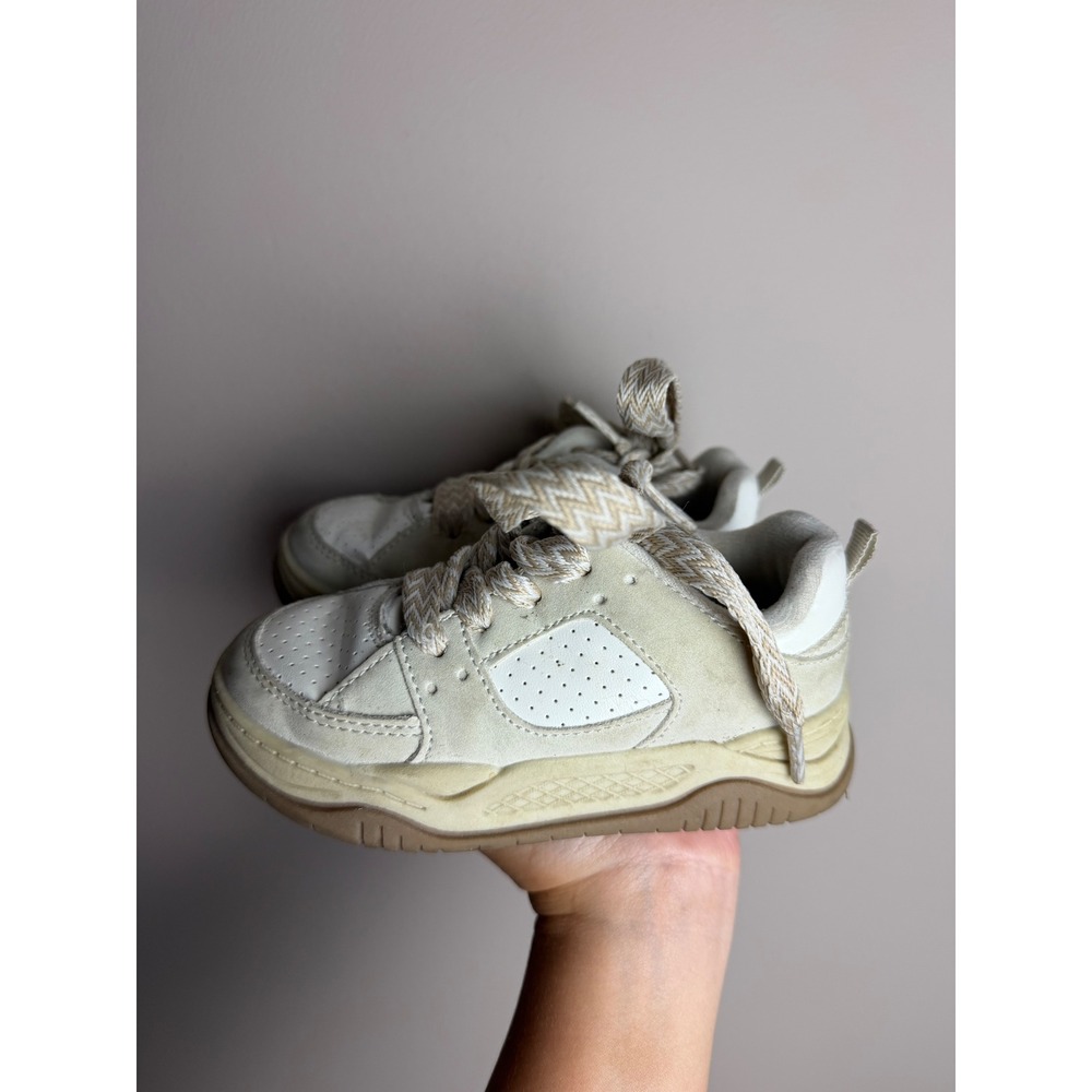 OshKosh Bgosh Aaron-B Kids Sneakers Cream White Size 8M Low Top Shoes